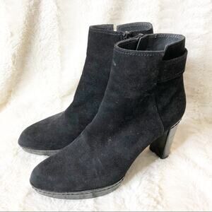Stuart Weiztman black suede side zip booties size 7M